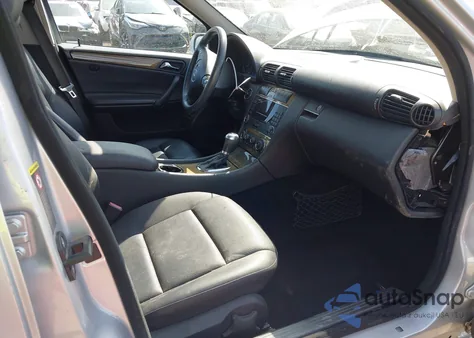 2007 Mercedes-Benz C 230 Sport from USA, damaged, VIN WDBRF52H07F892584